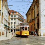 Lisbona, in Portogallo, e' la seconda citta' piu' economica in Europa. Foto di Aayush Gupta, Unsplash.